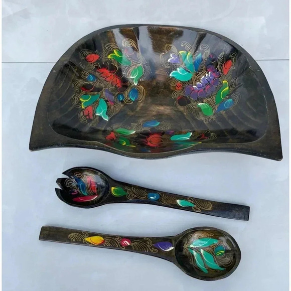 Folk Art Hand Carved Wooden Bowl Serving Utensils Hand Painted Serving Dish - Picture 3 of 11